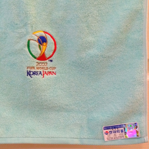 Auth 2002 FIFA Korea Japan towel - NWOT - Picture 2 of 6